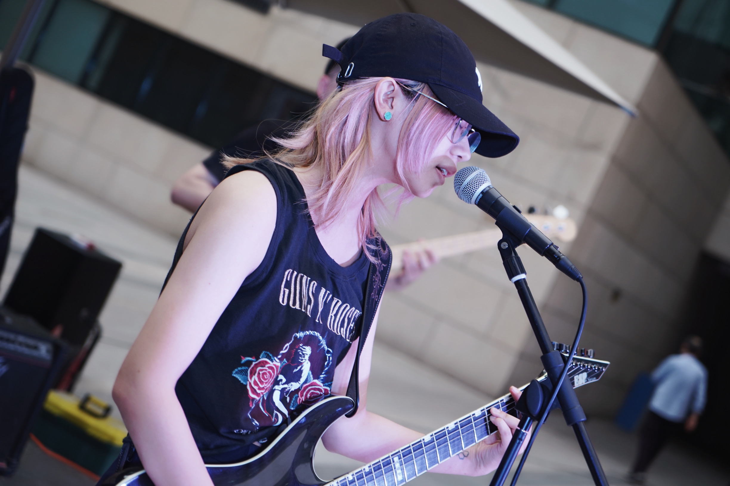 Mengting with a guitar